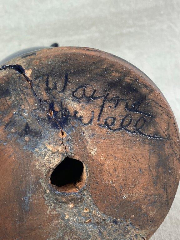 Signed Wayne Hewell Pottery Rooster - 8