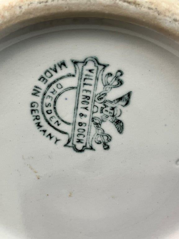 Three Graduated Checker Ware Jugs, Villeroy & Boch - 9