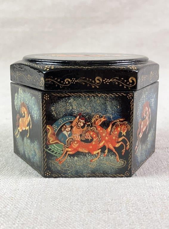 Hand Painted Russian Lacquer Box - 3