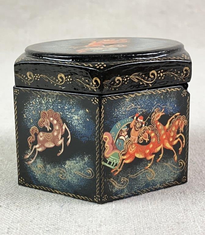 Hand Painted Russian Lacquer Box - 8