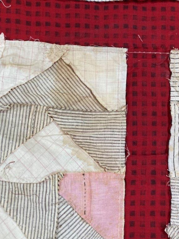 Pinwheel Pattern Quilt Topper - 10