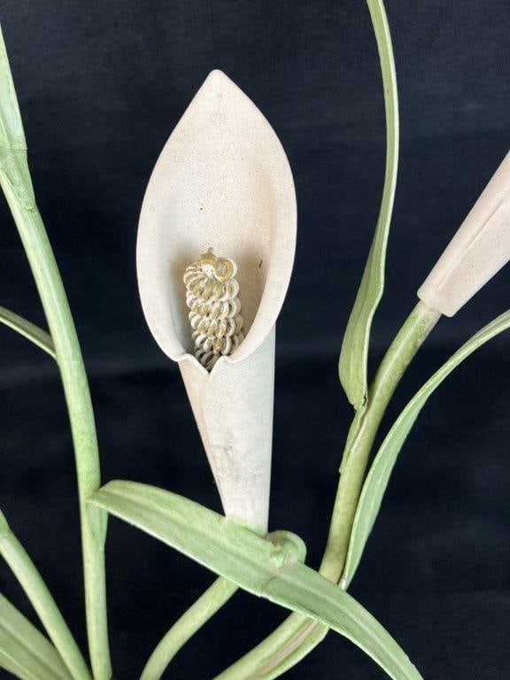 Tole Calla Lily Sconce - 4