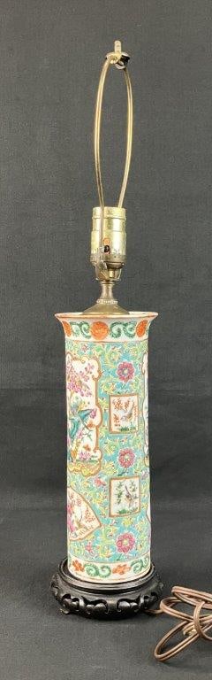 Chinese Rose Medallion Porcelain Lamp - 9
