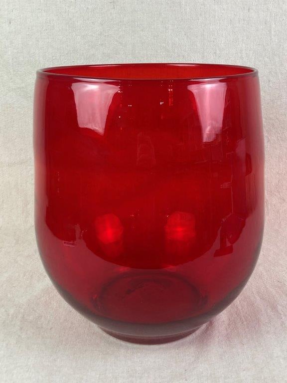 Art Glass Ruby Red Vase (1 of 5)