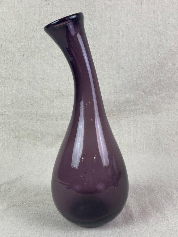 Amethyst Art Glass Bud Vase - 4