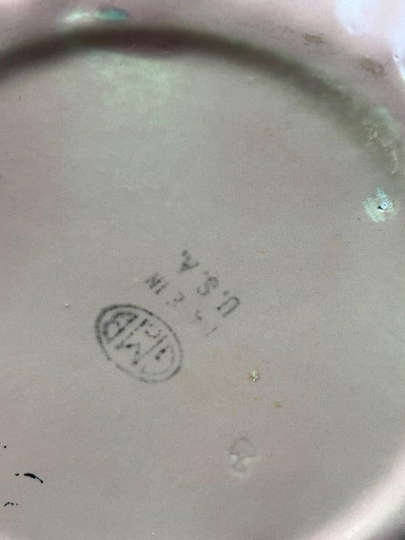 American Art Pottery Swirl Vase - 7