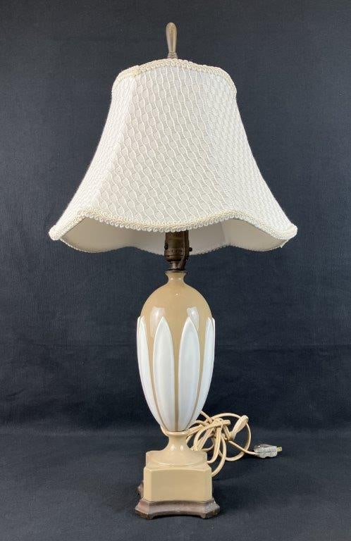 Mid Century Glazed Pottery Table Lamp - 2