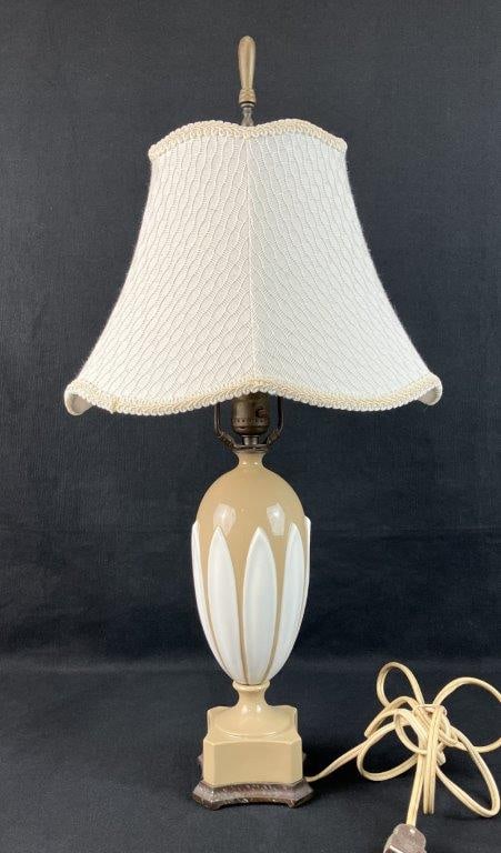 Mid Century Glazed Pottery Table Lamp - 5