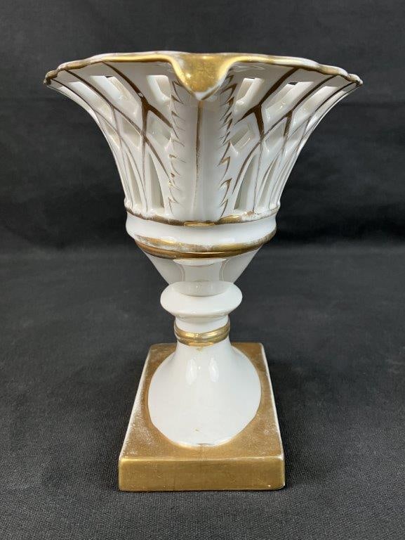 Old Paris Gilt Porcelain Flower Compote - 10