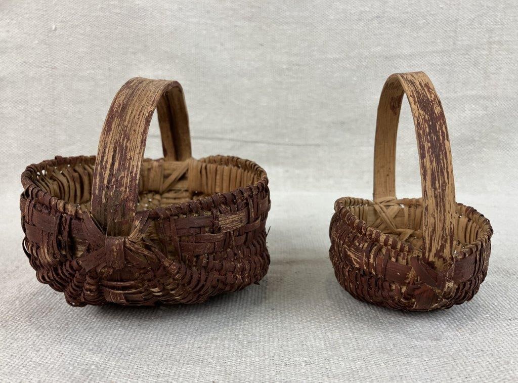 Three Red Painted Country Buttocks Baskets - 9