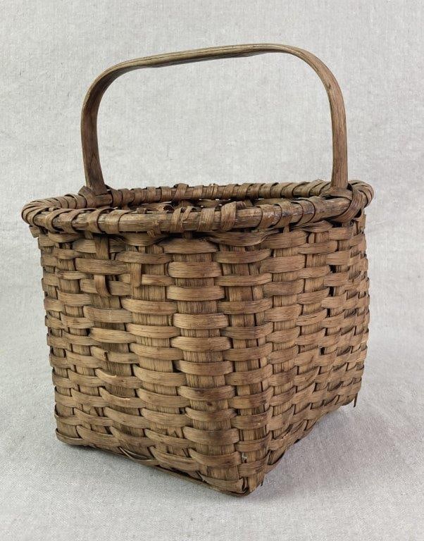 Country Gathering Basket (1 of 7)