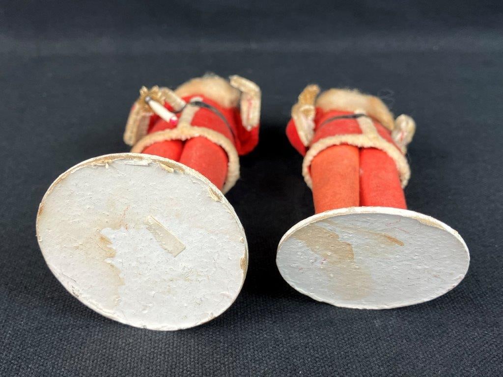 Pair Santa Claus Putz Figurines - 8