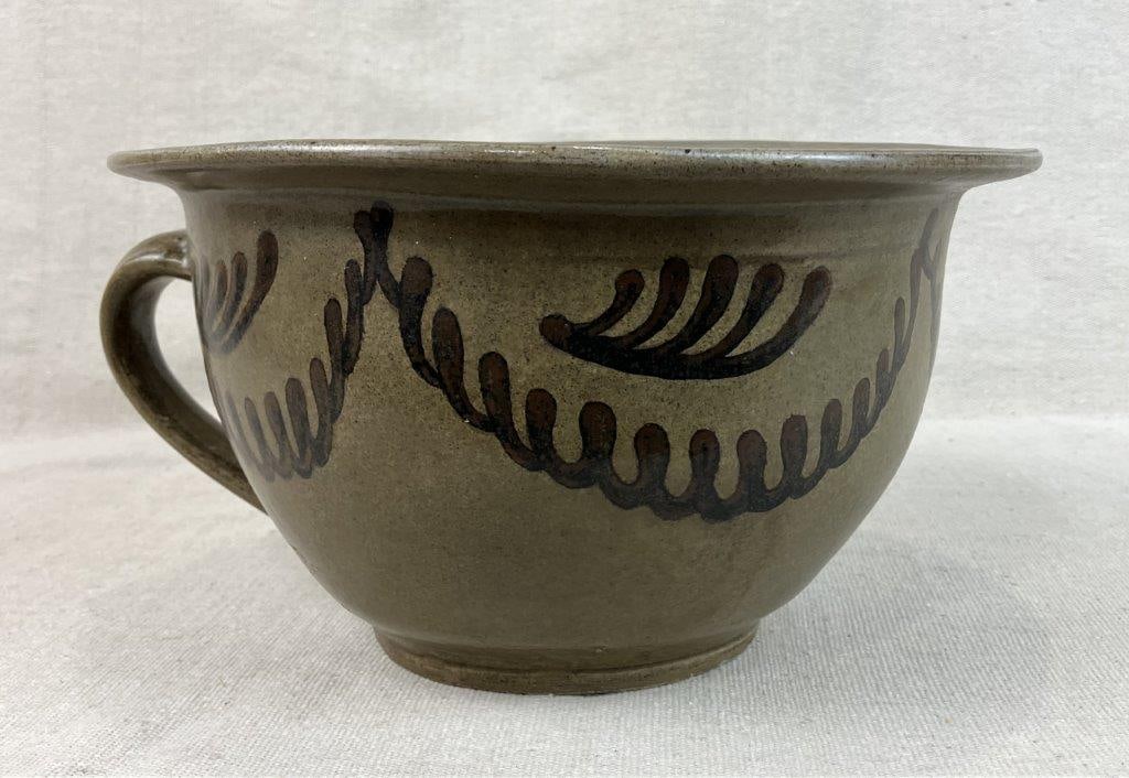 Edgefield Thomas Chandler Decorated Chamber Pot - 2