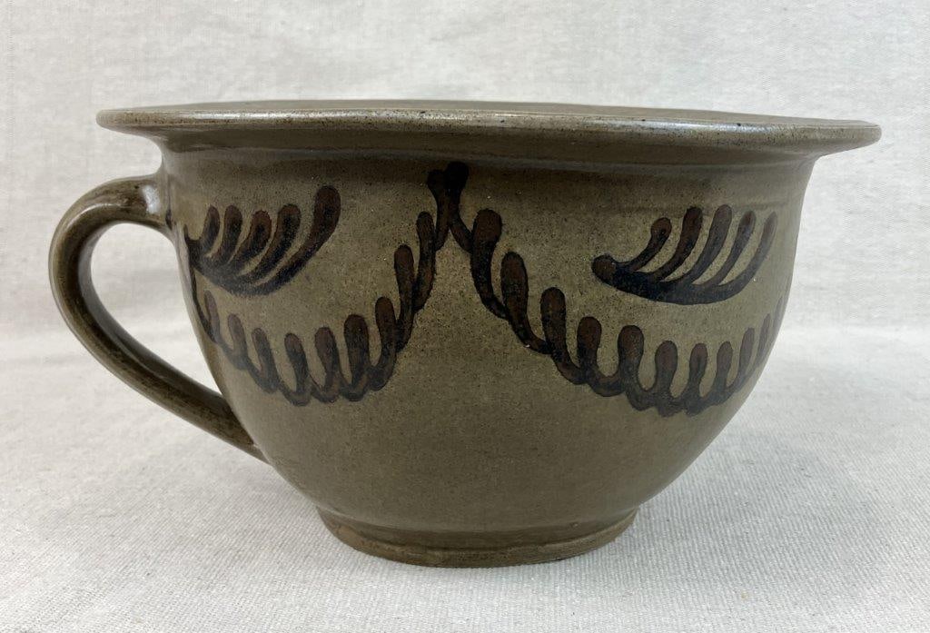 Edgefield Thomas Chandler Decorated Chamber Pot - 5