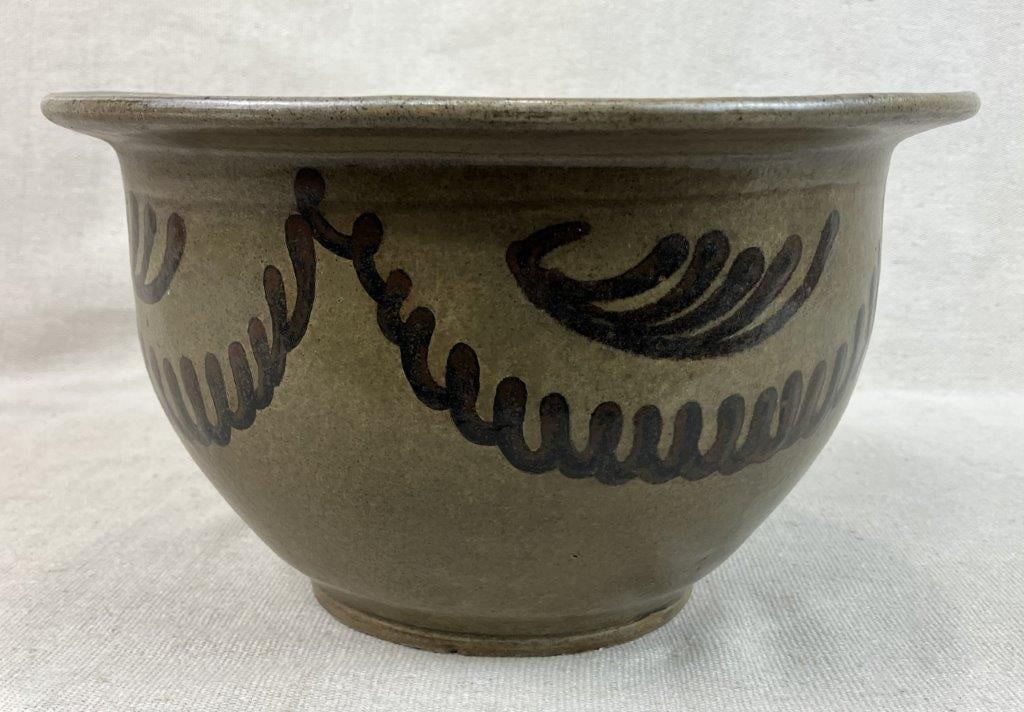 Edgefield Thomas Chandler Decorated Chamber Pot - 9