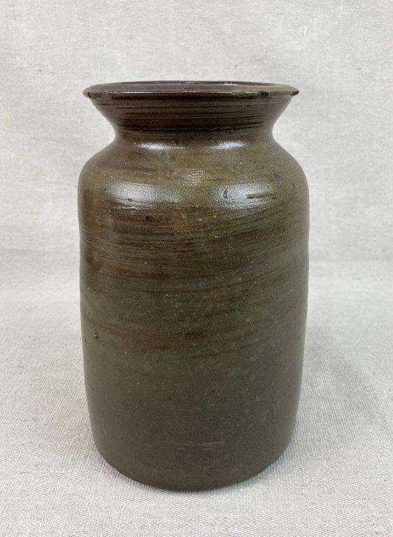 Craven Salt-Glazed Stoneware Storage Jar: Randolph and Moore Counties, NC, 19th Century. This salt-glazed vessel features a cylindrical body with a curving shoulder and a flared, heavily tooled lip. It is stamped for Jacob Dorris Craven