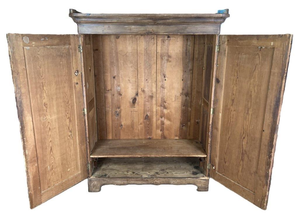 19th Century Southern Wardrobe - 2