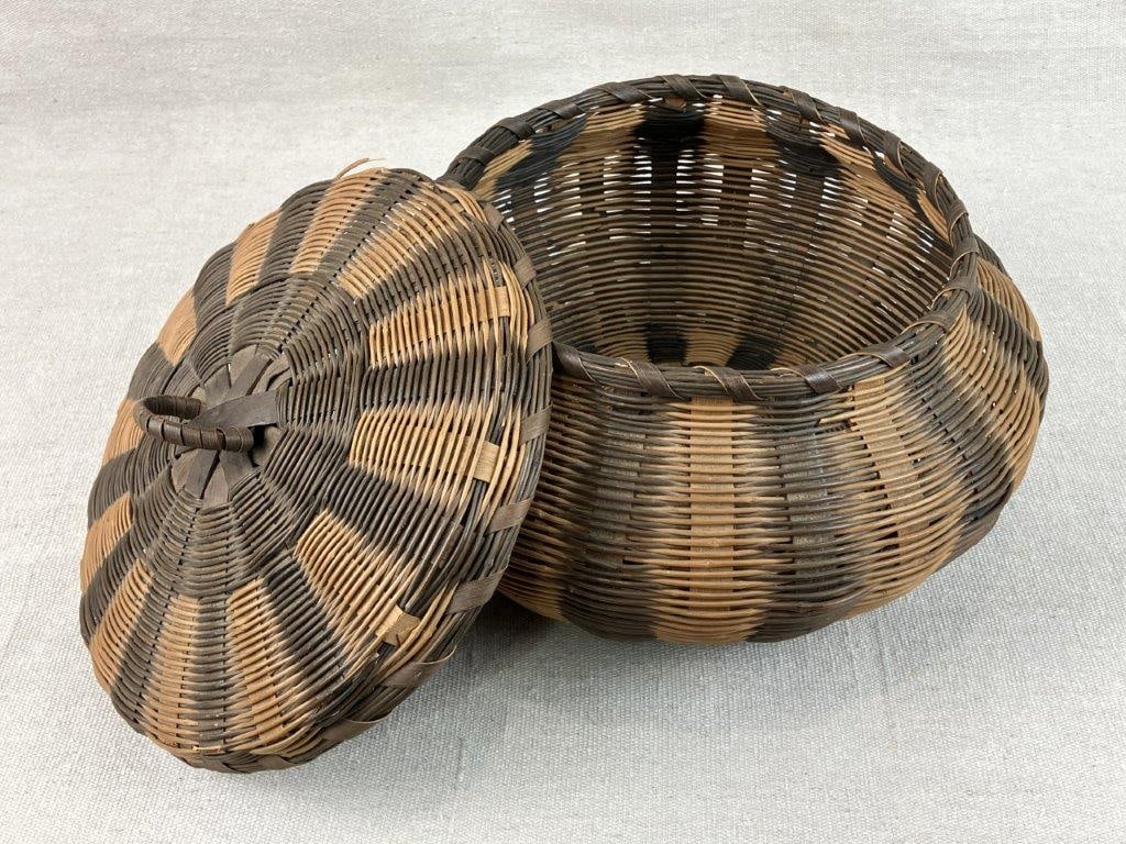 Cherokee Lidded Basket - 3