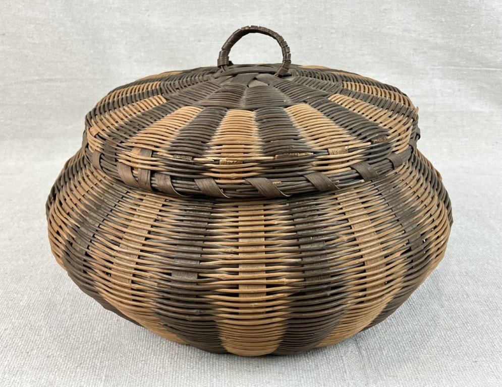 Cherokee Lidded Basket - 4