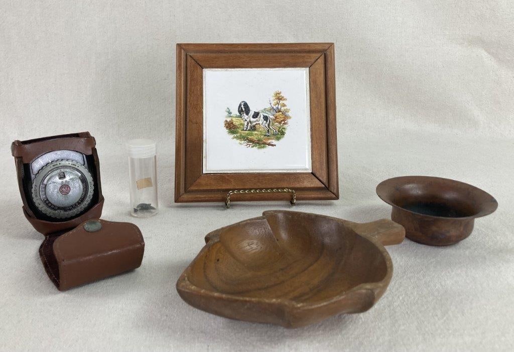 Collection of Mantique Items: An eclectic assortment of masculine-leaning collectibles. Highlights of this lot include a vintage GE PR-1 Exposure Meter, a classic mid-century photographic tool known for its iconic "Golden Crown"