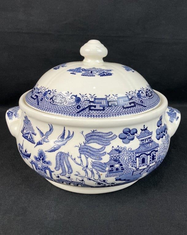 Blue Willow Blue and White Covered Dish (1 of 8)