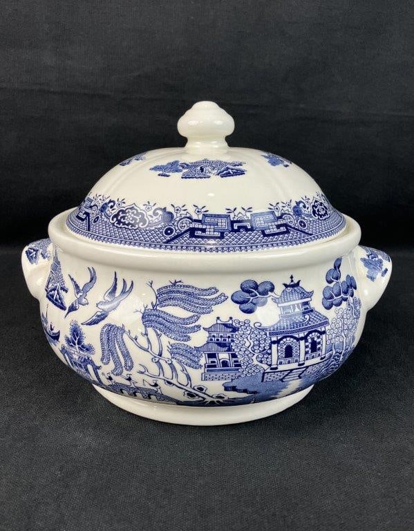 Blue Willow Blue and White Covered Dish - 3