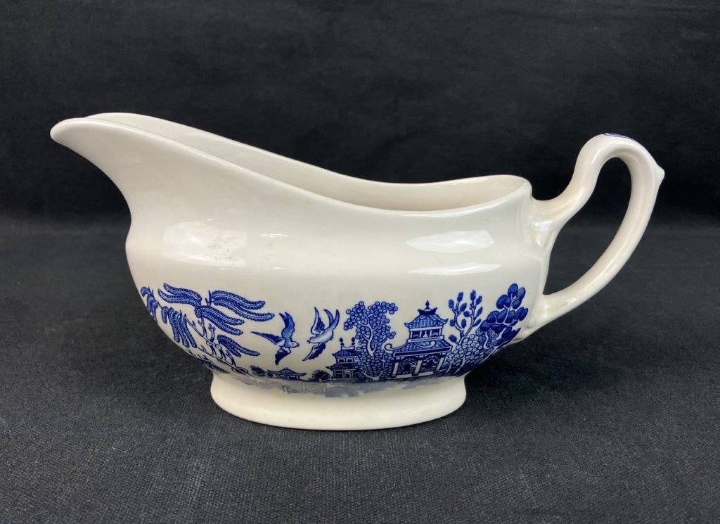 Four Blue Willow Blue and White China Pieces - 5