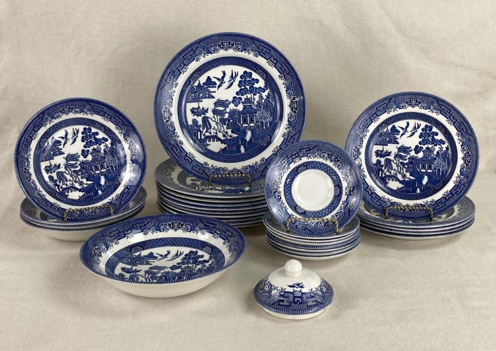Churchill Blue Willow China Lot (1 of 5)