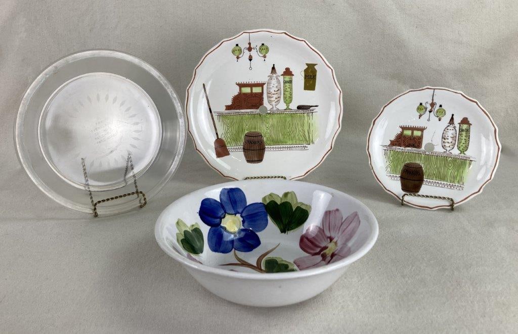 Decorative Dishes Assortment (1 of 7)