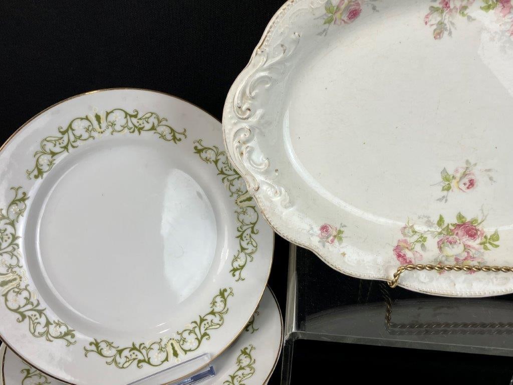 Decorated Porcelain Dinnerware Assortment - 3
