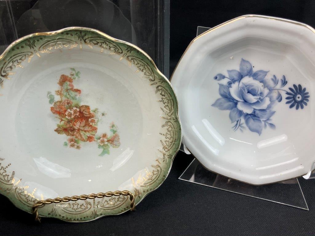Decorated Porcelain Dinnerware Assortment - 4