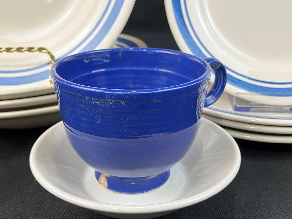 Twenty Piece Dinnerware Lot - 2