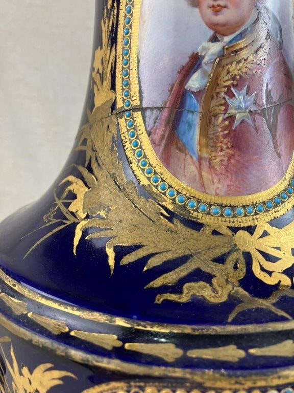 French Louis XVI Gilt and Cobalt Decorated Porcelain Covered Vase - 7
