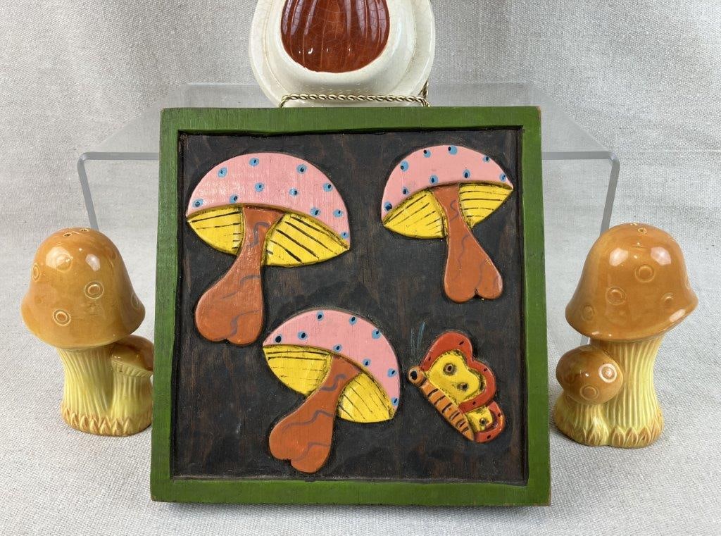 Mid Century Modern Mushroom Decor, 1970s - 2