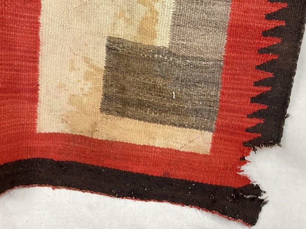 Early 20th Century Navajo Eye Dazzler Rug - 4