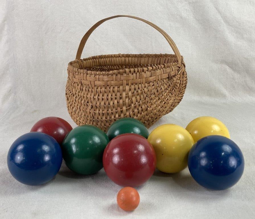 Buttocks Gathering Basket with Bocce Balls (1 of 5)