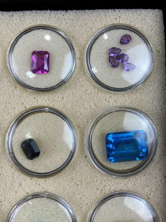 Lot of 50 Gemstones Including Precious Stones - 6