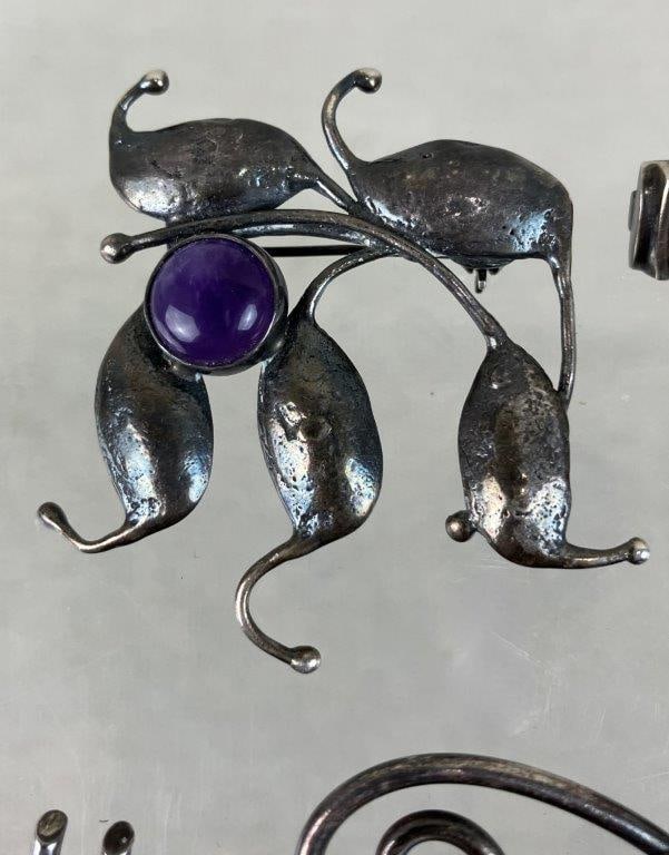 Assortment of Vintage Brooches - 2