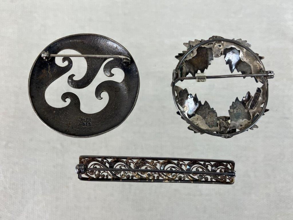 Vintage Sterling Silver Brooches Including MFA - 5
