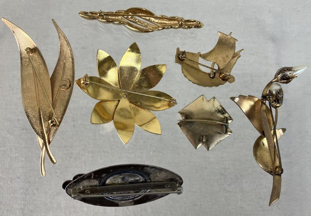 Vintage Gold-Tone Brooches Including Napier and Spanish Styles - 7