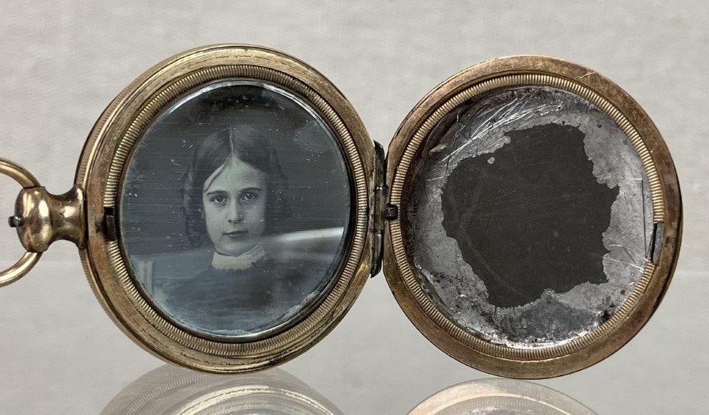 19th Century Ambrotype Locket - 6