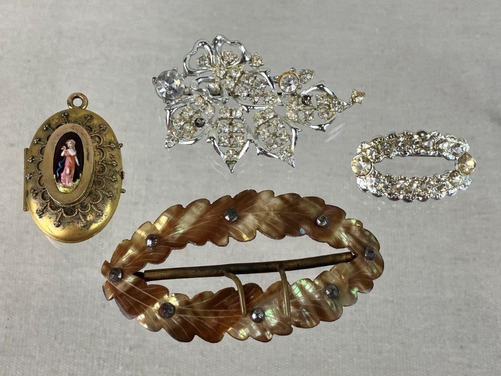 Vintage and Antique Jewelry Assortment - 4