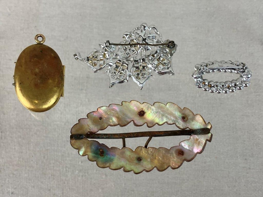 Vintage and Antique Jewelry Assortment - 5