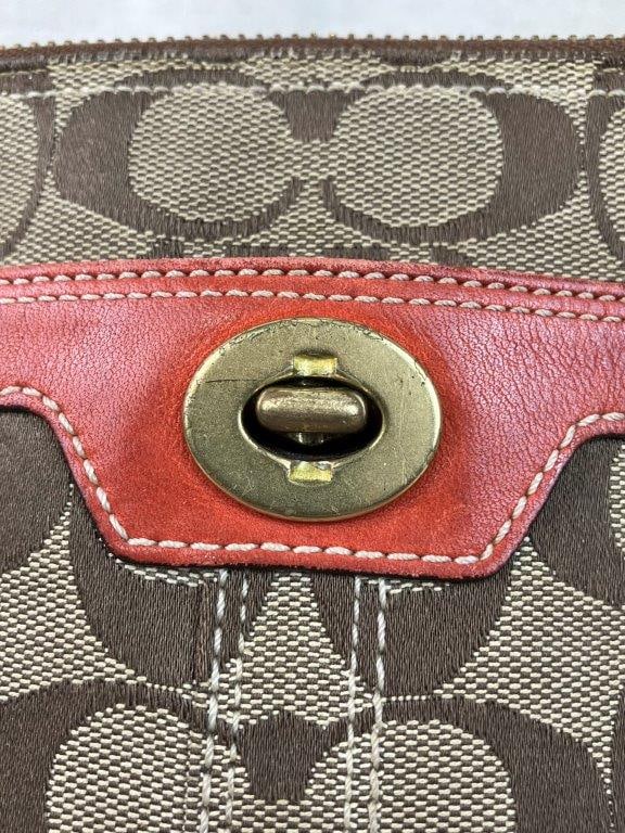 Coach Hampton Swingpack Crossbody Bag - 2