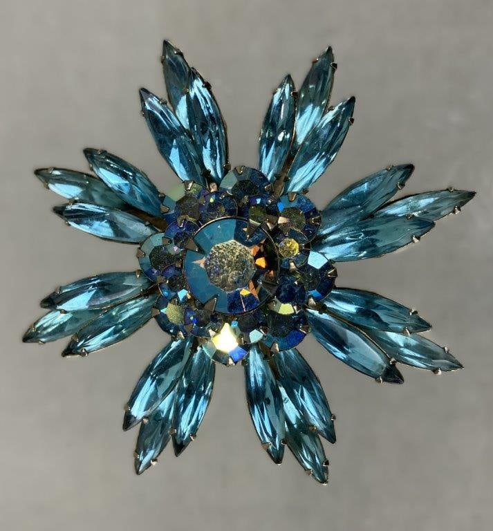 Judy Lee Snowflake Brooch and Earrings - 4