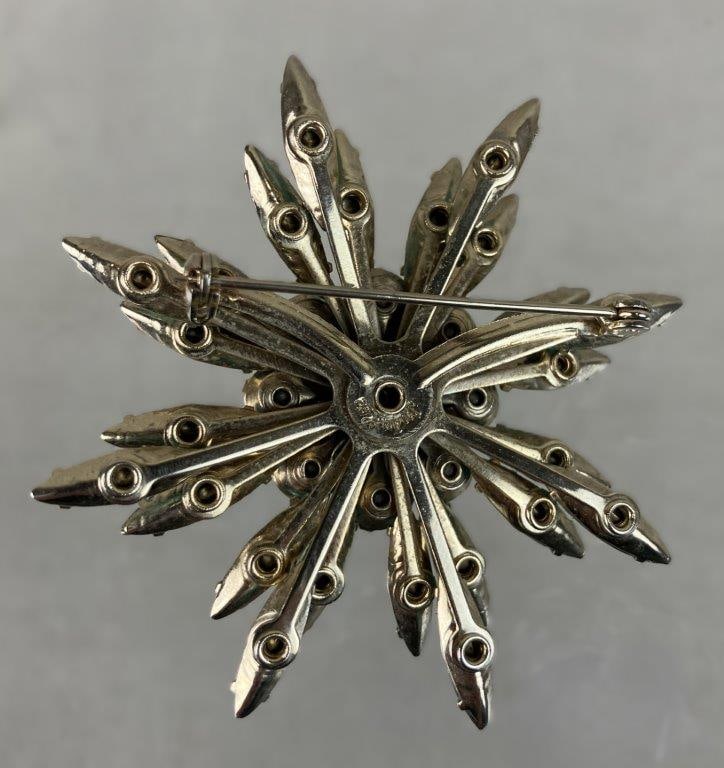 Judy Lee Snowflake Brooch and Earrings - 5