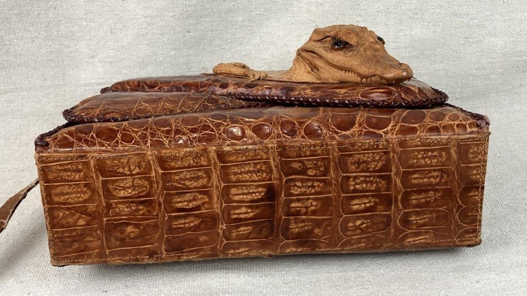Vintage S & S Alligator Taxidermy Purse - 13