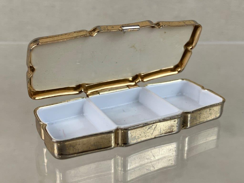 Four Vintage Compacts - 7