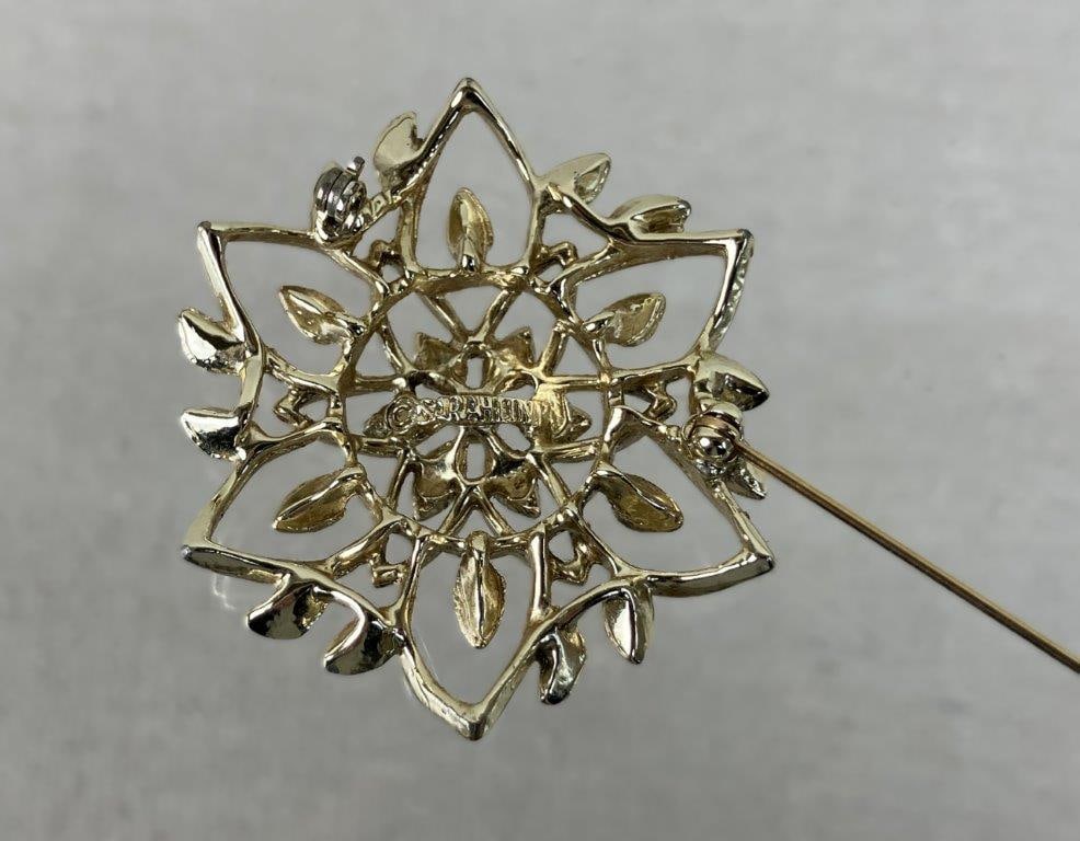 Sarah Coventry Floral Brooches and Earrings - 9