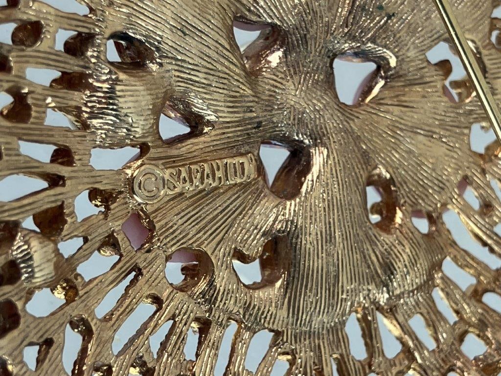 Sarah Coventry Gold Tone Filigree Brooch and Clip-On Earrings, 1970 - 4